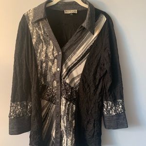 🌹4/$30 SVETLANA  funky and dressy blouse